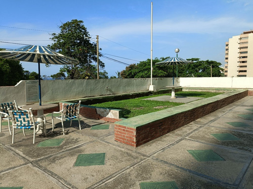Imagen 18 de 21 de Apartamento En Venta Urb Punta Brisa Sector Las 15 Letras Mls# 22-25959