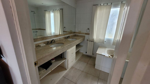 Alquiler X Temporada: Chalet En 2 Plantas, 3 Dormitorios, Qu