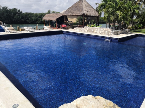Imagen 1 de 23 de Venta De Villa Amueblada Con Muelle En Zona Hotelera De Cancun
