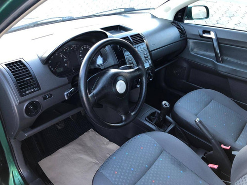 Volkswagen Polo 1.6 Mi 8v Gasolina 4p Manual