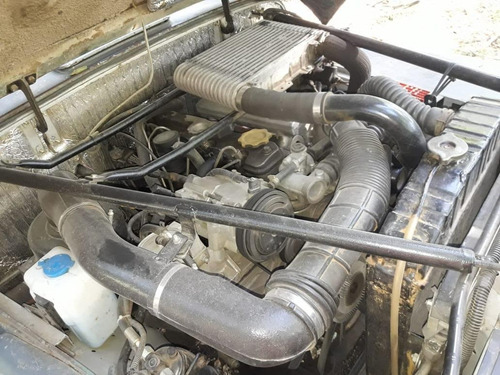 Estanciera: Motor Ford Ranger 2.8 Turbo. 4x4.