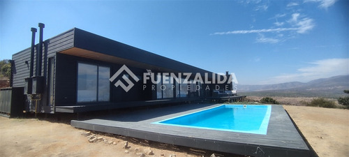 Casa Moderna. Rocas Del Mar Los Molles 3d 2b 5804 M2