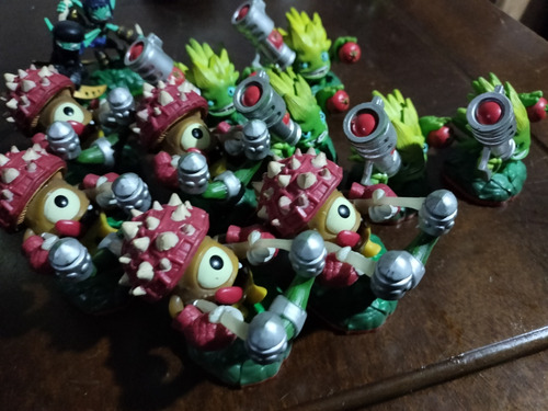 Figuras De Acción Skylanders Lote 12 Pzas Remate (Usado)