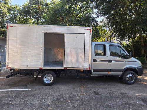 Iveco 70c16 Hd Cabine Dupla - 2011 Com 166.664 Km + Bau