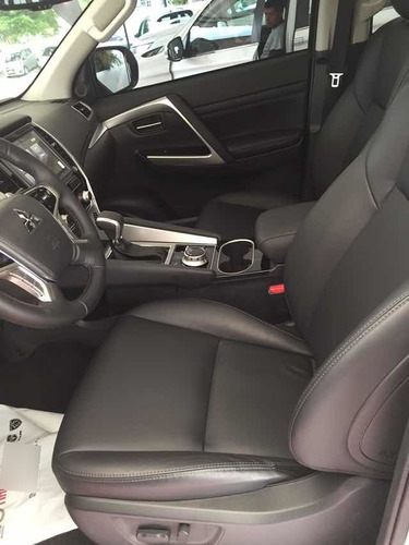 Imagen 9 de 14 de Mitsubishi Montero Montero Sport Diesel