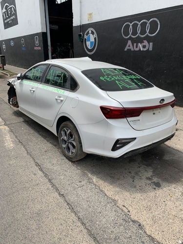 Imagen 5 de 12 de Kia Forte Sedan A/t 2.0 2020. Solo Por Partes Desarme De Ase