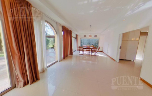 Imagen 8 de 19 de Excelente Casa En Venta O Alquiler En Saint Thomas Sur - Canning