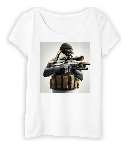 Remera Mujer Pinguino Militar Con Arma Rifle Apunta