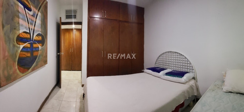 Imagen 6 de 14 de Apartamento En Maeneiro