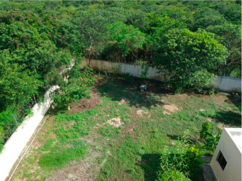 Venta De Cómoda Casa De Un Piso En Baspul