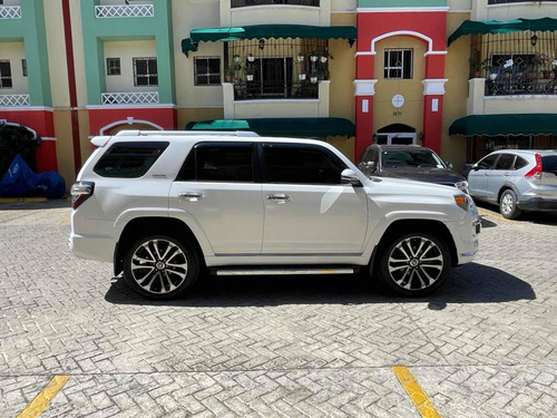 Imagen 6 de 15 de Toyota 4runner Sr5 Americana