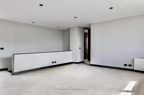 Casa En Condominio En Arriendo En Lo Barnechea