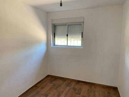 Casa En P.h Alquiler 2 Dormitorios Unión Con Patio Sin G.c