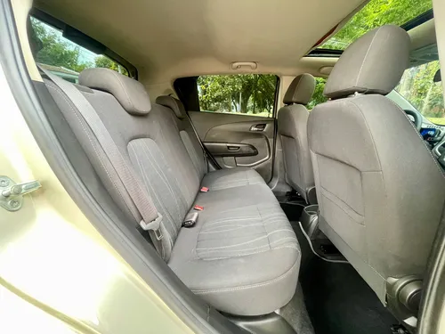 Chevrolet Sonic 1.6 Lt 5 p