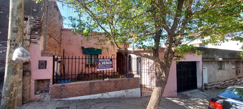 Casa En Venta En Barrio Güemes.