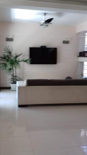 Imagem 17 de 19 de Casa Com 3 Dormitórios À Venda Por R$ 660.000,00 - Itaipu - Niterói/rj - Ca1020