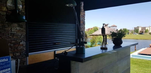 Imagen 12 de 30 de Bajo De Precio! Casa Al Lago En Venta En San Benito - Villa Nueva