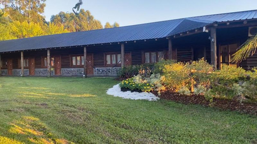 Complejo De 5 Hectareas, 7 Cabañas Y 20 Habitaciones
