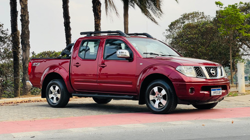 Nissan Frontier 2.5 Le Cab. Dupla 4x4 4p