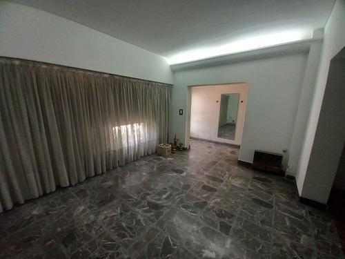 Venta Galpon Deposito Casa 5 Ambientes Mataderos