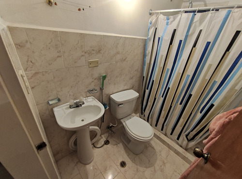 Imagen 13 de 14 de Se Vende Hermosos Apartamento En Turmero Av. Intercomunal Resd.los Roques Zona Aragua 04243785803