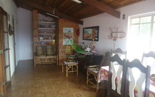 Linda Chácara Completa Com Mais De 2.000 M² Em Araçariguama/sp.