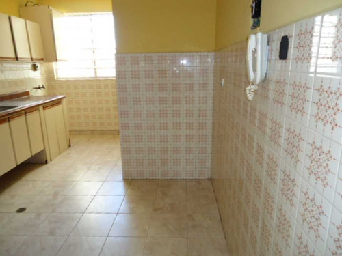 Imagen 3 de 11 de Apartamento 115 Mts2 Urb. Camoruco ,al Lado De La Cruz Roja