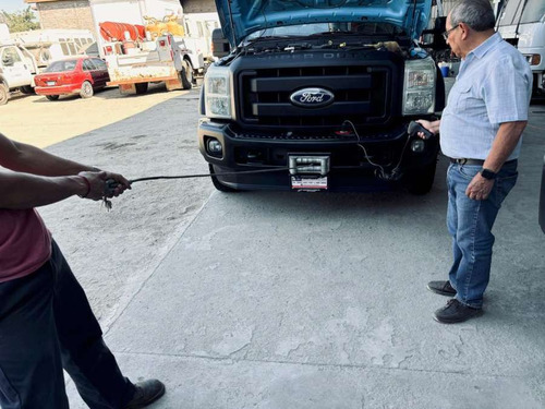 Camion Grua Canastilla 2011 Ford F550 De 13 M De Altura