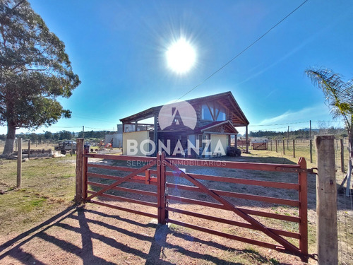 Cabaña En Venta, Piriápolis. Padrón Único. Posibilidad De Financiación