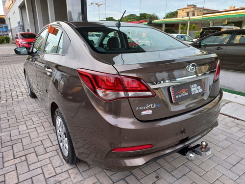 Imagem 3 de 14 de Hyundai Hb20s C.plus/c.style1.0 Flex 12v Mec. 4p 2018/20...