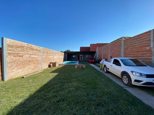 Casa 1 Dormitiorio Patio Y Pileta Puerto Gral San Martin