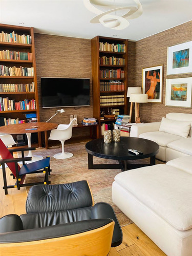 Casa En Arriendo De 5 Dorm. En Las Condes