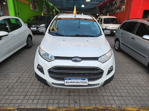 Imagen 2 de 13 de Ford Ecosport 2016 1.6 Freestyle 110cv 4x2