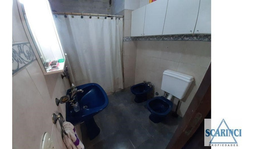 Padre Silberman Al 1300 - S. Lugares.- Casa Ideal Para 2 Familias.