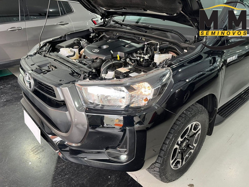 Toyota Hilux 2.8 D-4D TURBO DIESEL CD POWER PACK 4X4 MANUAL
