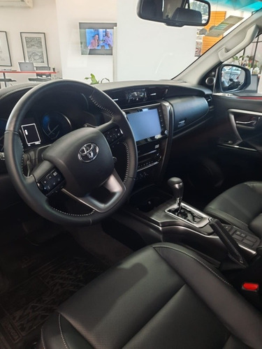 Imagen 7 de 18 de Toyota Sw4 Srx At 7 Asientos Okm 2022