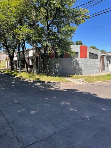 Casa Venta 3 Ambientes Martínez Con Cochera