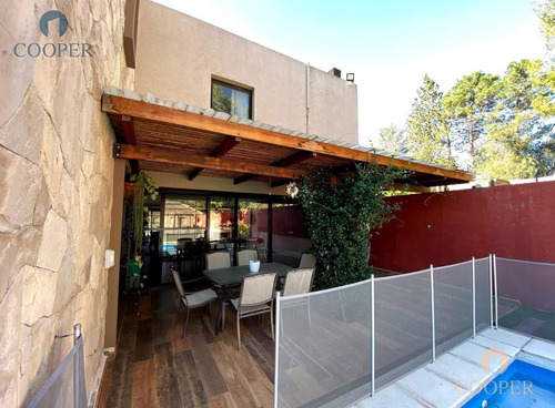 Imagen 24 de 30 de Casa De Categoría En Venta, Villa Belgrano, Córdoba. 4 Dormitorios