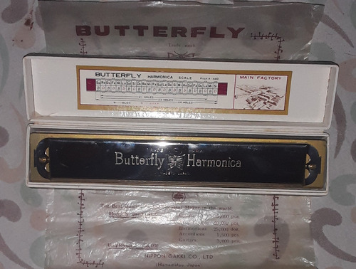 Imagen 1 de 6 de Armónica Profesional Butterfly