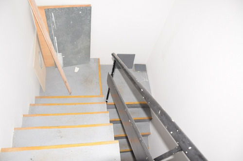Amplio Local Comercial Sobre Av Roosevelt- Ref: 6517