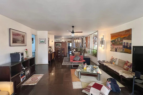 Apartamento À Venda Com 225m², 3 Suítes Com 2 Vagas De Garagem Fixas. Jardim Paulista. Planta Excelente Com Jardim De Inverno.