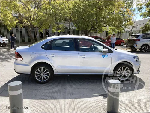 Volkswagen Vento 1.6 Confortline Mt