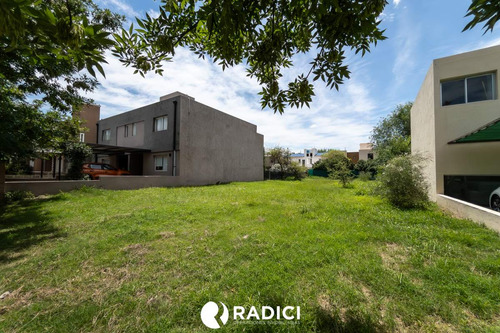 Venta Lote Apto Duplex En B La Catalina! - La Mejor Uicacion A Metros De Ingreso Principal! Lo Vas A Perder