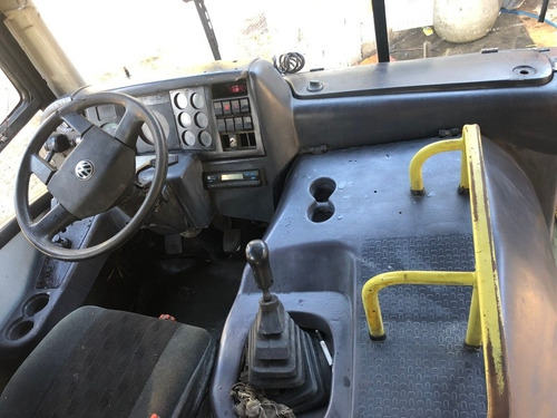 Imagem 5 de 13 de Neobus Escolar 44 Lugares