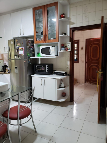 Imagem 8 de 29 de Sobrado À Venda, 4 Quartos, 3 Vagas - Santa Terezinha - São Bernardo Do Campo/sp - 47650