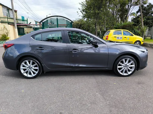 Mazda 3 2.0 Grand Touring At