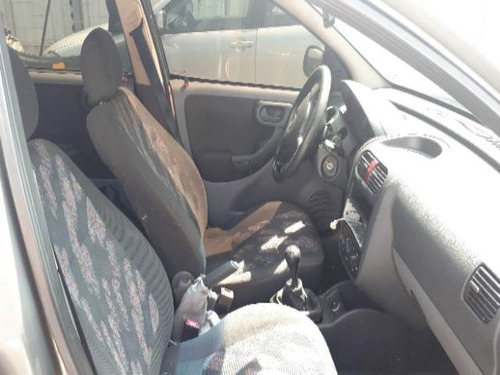 Imagem 9 de 10 de Sucata Corsa Hatch 2005 1.0 A Gasolina - Motor Câmbio Peças