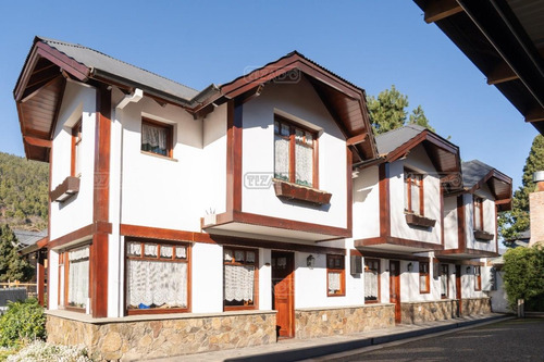 Turístico Cabaña En Venta Ubicado En Centro, San Martin De Los Andes, Patagonia