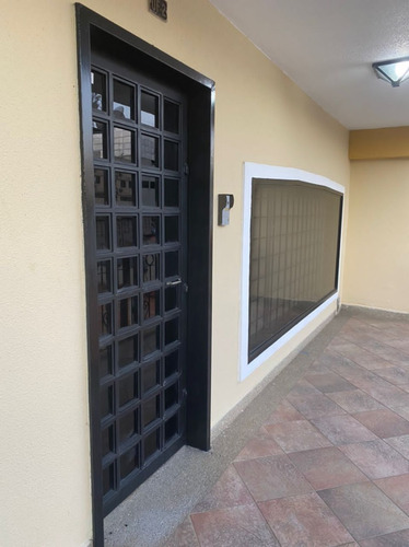Imagen 2 de 14 de Marisol Castro Vende Local Con Tres (3) Cubículos En C.c. El Hatillo | Naguanagua | Carabobo | Fol-cr Marisol 04244923040