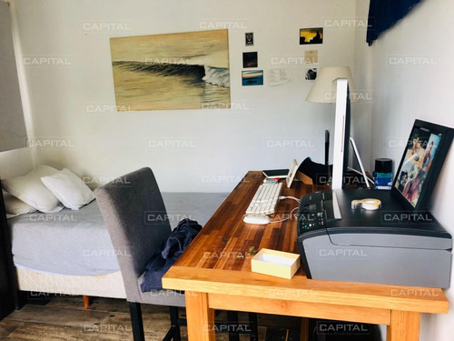Casa De Cuatro Dormitorios Con Piscina En Barrio Privado.- Ref: 29000